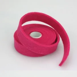 Nastro in feltro ciclamino - dim. 2 cm x 150 cm|IDEEINFELTRO.COM