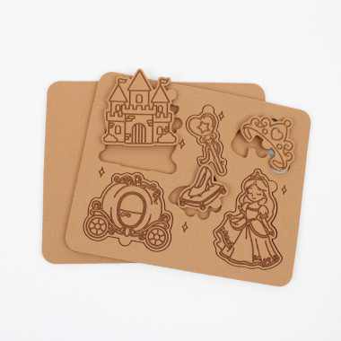 Puzzle didattico in feltro – principesse