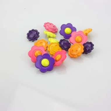14 KNÖPFE - FLOWER POWER