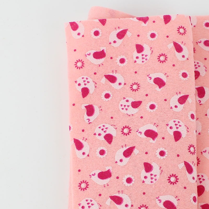 Pannolenci stampato 50x90 cm uccellini - rosa|IDEEINFELTRO.COM