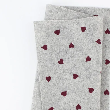 Pannolenci stampato 50x90 cm cuori rosso - grigio chiaro