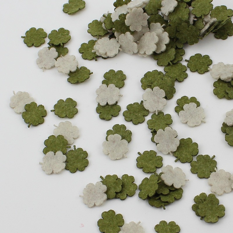 Kit d’économie 180 trèfles à quatre feuilles en tissu feutre coloré