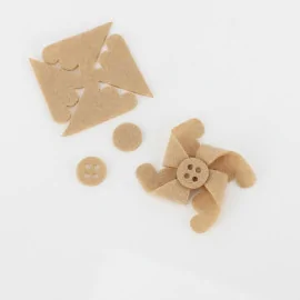 Vente en ligne Kit 12 moulins à vent en tissu feutrine couleur unie à assembler