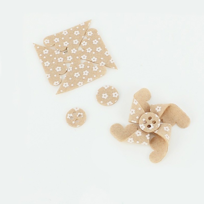 Kit d’épargne 12 moulins à vent en tissu feutrine modèle 3 - Imprimé Fleur