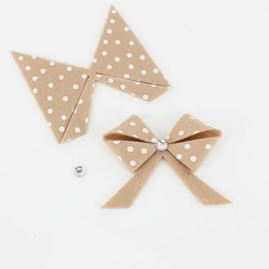 Spaarset 6 strikken in Dun Vilt Model 11 - Polka Dot Print om in elkaar te zetten