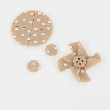 Kit de Ahorro 12 Molinetes En tela de fieltro Modelo 5 - Estampado de Lunares