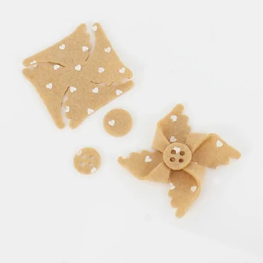 Spaarset 12 Pinwheels In Dun Vilt Model 2 - Harten Print