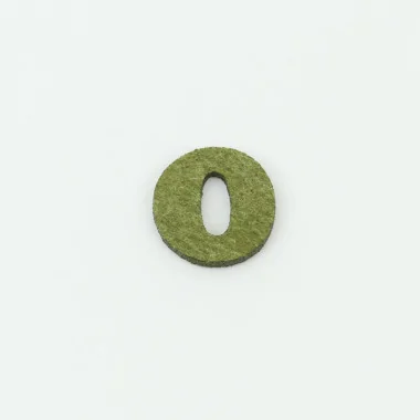 Numéro 0 en feutrine et tissu feutrine coloré