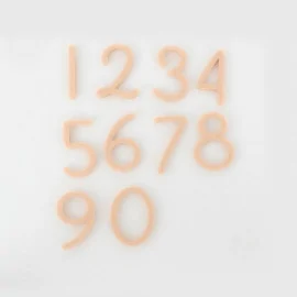Numero in feltro - font 7|IDEEINFELTRO.COM