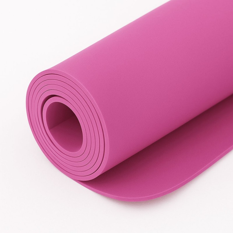 goma eva / crepla / fommy junto al pie Fucsia - altura del rollo 100 cm